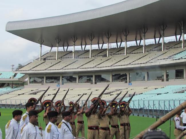 Dignitaries pay tributes to Jagmohan Dalmiya at CAB in Kolkata