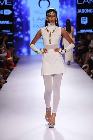 Nitya Arora, Nikhil Thampi, Nimish Shah showcase accessories at LFW