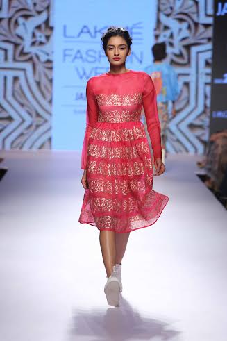 LFW: Kunal Anil Tanna, Mandira Bedi and Aartivijay Gupta's collections showcased