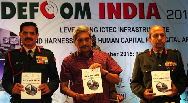 Defence Minister Manohar Parrikar inaugurates Def Com