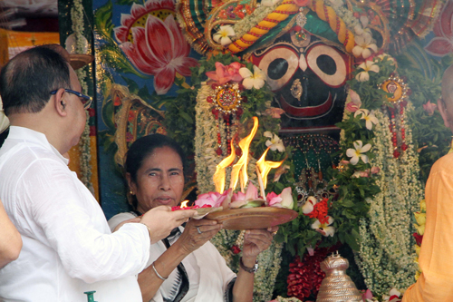 Kolkata celebrates Rath Yatra festival
