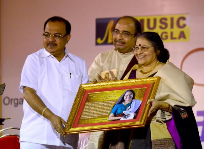  A Tribute to late Pandit Ravi Shankar