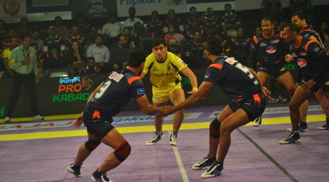 Pro Kabaddi: Koel Mallick recites national anthem