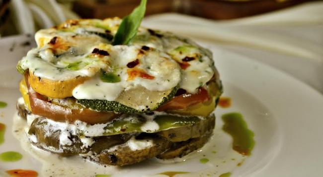 Nosh And Bytes cafe launched in Kolkata