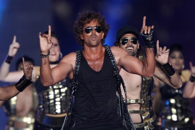 Hrithik, Anushka, Farhan scorch stage at IPL 2015 opening night