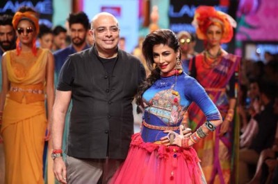 LFW: Tarun Tahiliani's vibrant, iconic collection inspired by The Singh Twins' paintings