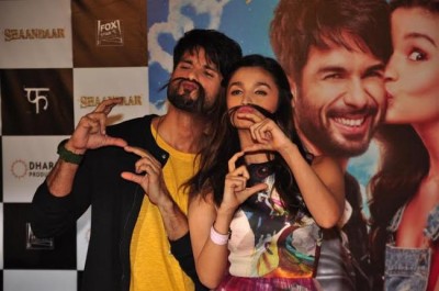 Shaandaar and Jab We Met share same release window