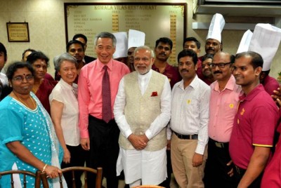 PM Modi meets leading Singaporeans