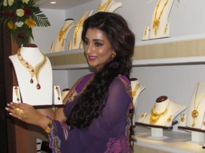 P.C. Chandra inaugurates its new outlet in Raigunj