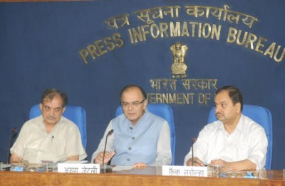 Some CMs who backed land bill earlier now opposing it : Jaitley