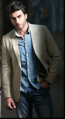 Imran Abbas heads to Pakistan to celebrate Eid with family