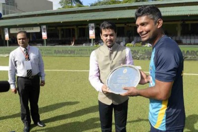 Indian team give guard of honour to Kumar Sangakkara