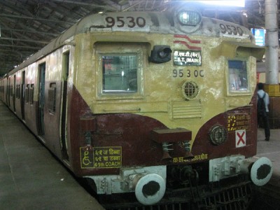 Mumbai Central line train services resume after commuters' protest