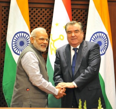 PM meets President of Tajikistan, holds wide-ranging talks on bilateral, regional and international issues