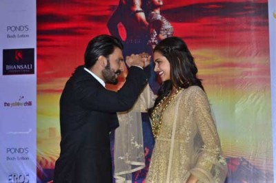 Deepika Padukone 'thanks' Sanjay Leela Bhansali over  'BajiraoMastani' experience 