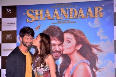 Shahid and Alia's mid-night Twitter conversation, led to unveiling the video of Nazdeekiyaan