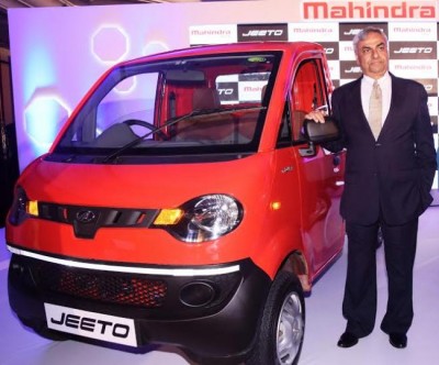 Mahindra launches all new mini-truck 'Jeeto' in Mumbai