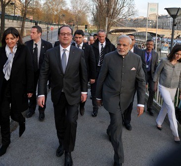 PM Modi addresses Indian diaspora in Paris
