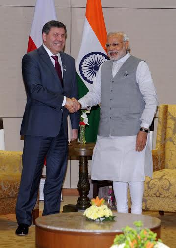 PM Modi meets Tshering Tobgay