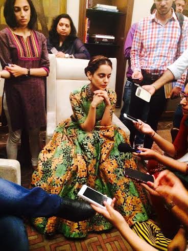 Kangana celebrates b'day at 'Tanu Weds Manu Returns poster launch