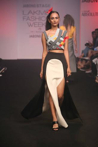 Manish Bansal, Taneiya Khanuja, Piyush Dedhia  present collection at LFW Winter/Festive 2015