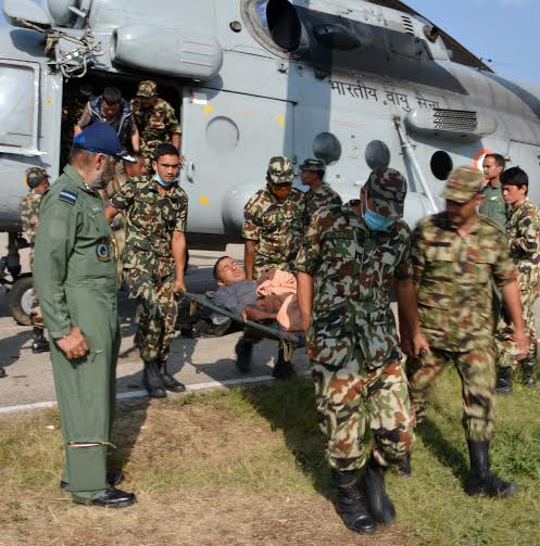 IAF continues to provide relief to stranded persons in quake hit Nepal