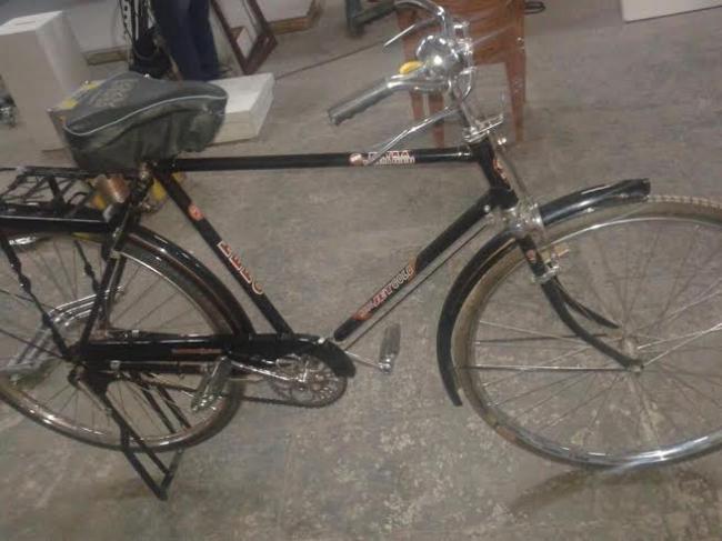 Stars have fun while shooting for Piku poster