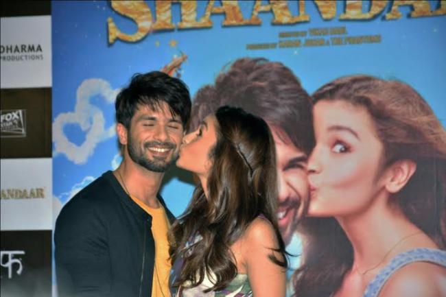 Shahid, Alia, Karan, Vikas at Shaandaar trailer launch