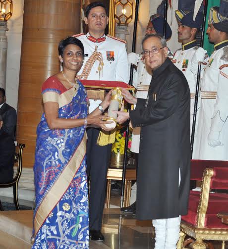 President confers Bharat Ratna, Padma Awards 