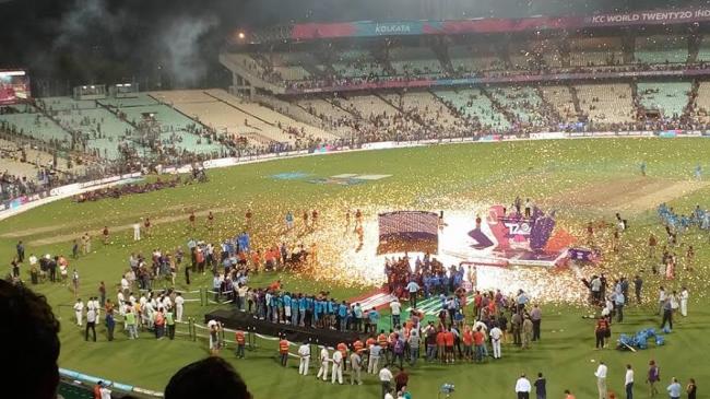 West Indies celebrate ICC World T20 victory