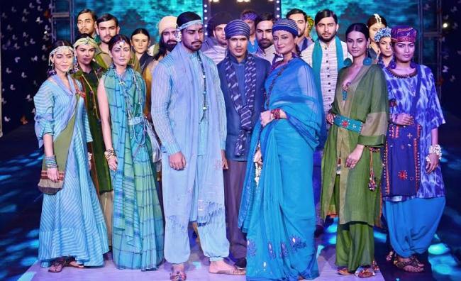Bibi Russel showcases collection at fashion fiesta in Kolkata