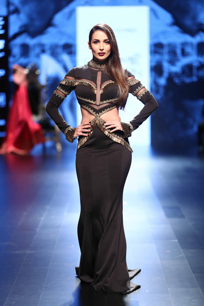 Malaika Arora, Riteish walk down LakmÃ© Fashion Week Winter ramp