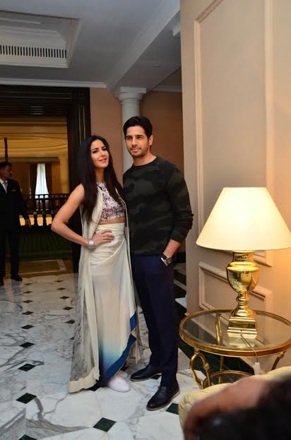 Katrina Kaif , Sidharth Malhotra charm fans in Kolkata, promote Baar Baar Dekho