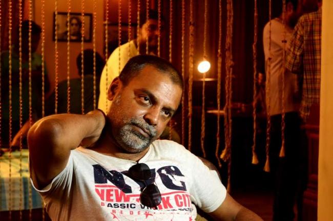 Paoli, Parambrata and Kaushik shoot for 'Mando Basar Golpo'