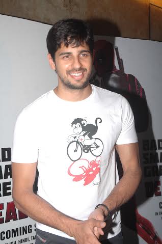 Sonakshi, Sidharth Malhotra attends Deadpool screening 