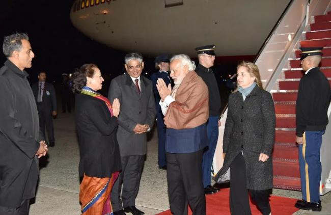 Narendra Modi arrives at Washington DC 