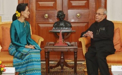 State Counsellor of Myanmar Aung San Suu Kyi calls on President Pranab Mukherjee in New Delhi 