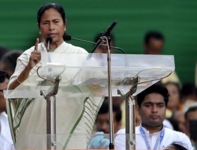 Mamata targets Modi and Centre at martyrs day rally