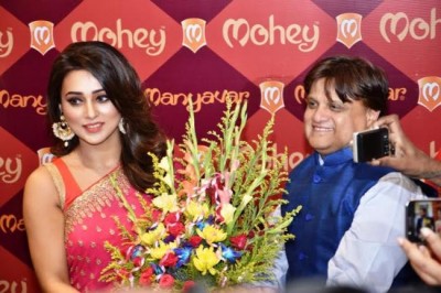 Kolkata: Manyavar launches its new store Mohey 