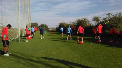 AtlÃ©tico de Kolkata players train in Spain