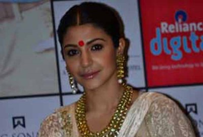 Anushka Sharma to star opposite Suraj Sharma in  Phillauri