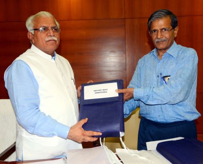 Vadra land deal:  S.N. Dhingra-led commission submits report to Haryana Govt