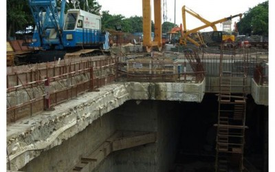 Kolkata: Metro project's crane falls on Howrah station's platform