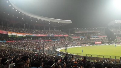 Heroic Virat Kohli charges India to victory against Pakistan