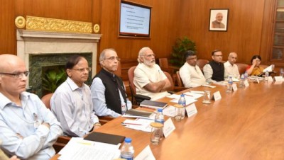 PM Modi reviews progress of Aadhar, Direct Benefit Transfer programmes