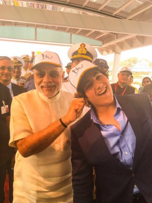 Akshay Kumar feels proud as PM pulls his son's ear in jest