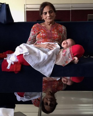 Salman Khan shares picture of her mother with Ahil on Twitter 