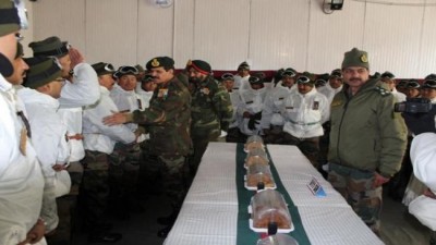 Dalbir Singh visits Northern Command 