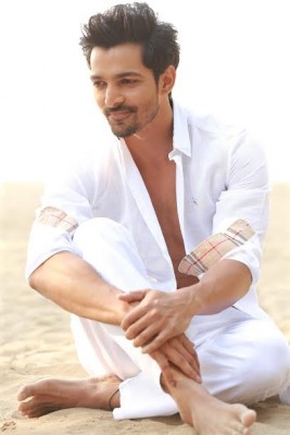 Harshvardhan Rane earns praise from John Abraham, Sajid Khan!