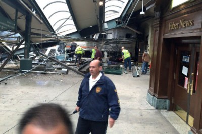 New Jersey train crashes into station, kills 1,injures several